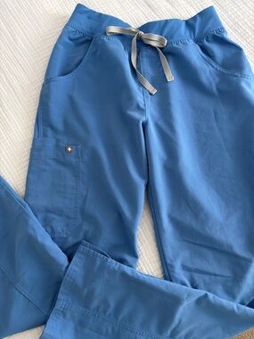 Figs Women's Scrub Pants in Ceil Blue